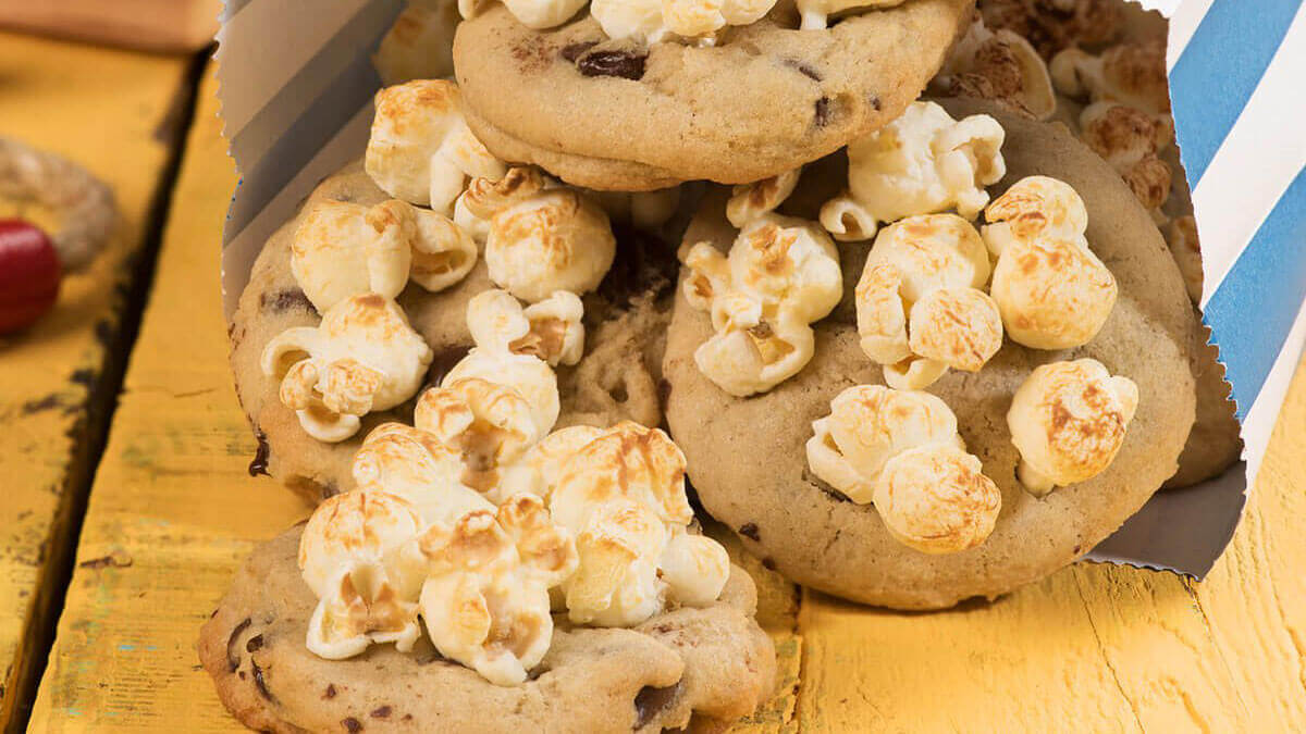 SMARTFOOD® Chocolate Chip and Popcorn Cookies | More Smiles With Every Bite
